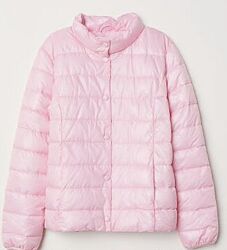 Легкая нежно-розовая деми курточка НМ в размере 13-14 лет, маломерит