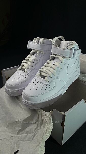 Кросівки жіночі Nike Air Force 