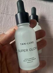 Гіалуронова зволожуюча сироватка з автозасмагою tan-luxe super glow 30ml