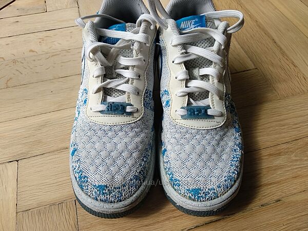 Кросівки Nike 37 5