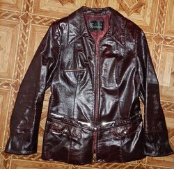 Женская кожаная куртка р. 48-50