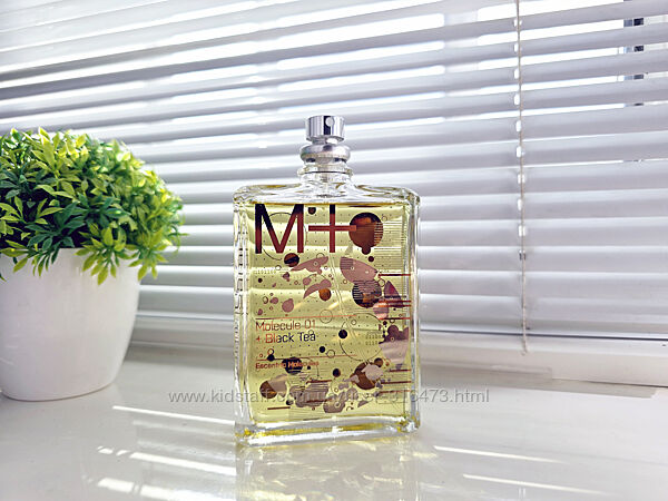 Escentric Molecules Molecule 01  Black Tea - Розпив аромата