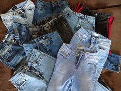 Багато джинсів