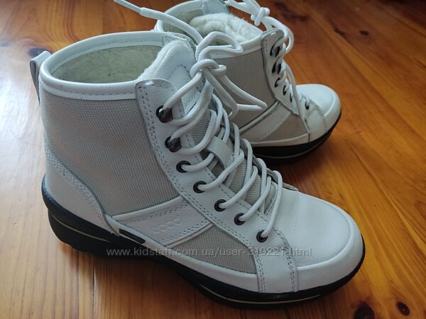 Черевики, чобітки жіночі зимові