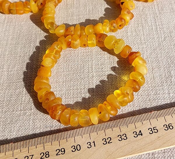 Лікувальний янтарний браслет красивих сонячних відтінків із бурштину 
