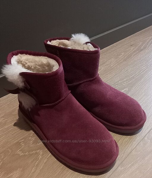 Зимові замшеві черевики уггі Koolaburra by UGG 39р.