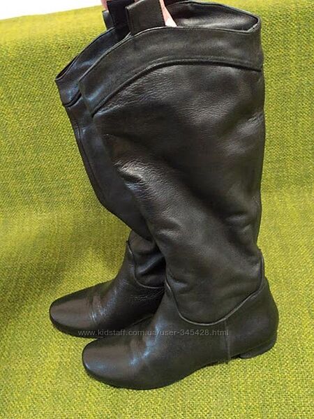 Черные сапоги сапожки казаки Albano. Размер-39. Италия. натуральная кожа.