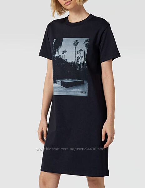 Брендовое платье-футболка с принтом Hugo Boss