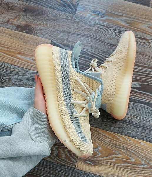 Текстильные Кроссовки Adidas Yeezy Boost с рефлективной полосой