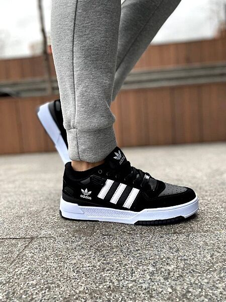 Кросівки чоловічі Adidas forum black&white