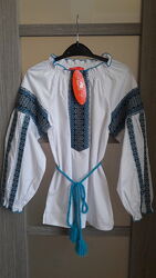 Новая вышиванка для девочки Piccolo 140 р.  пояс голубой в подарок