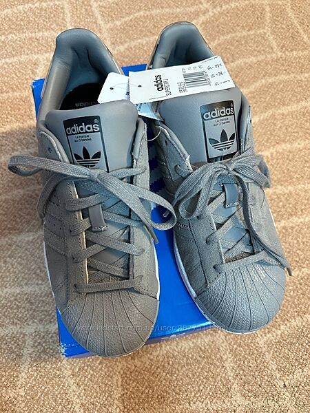 Оригінал Adidas кросівки, р. 38,5