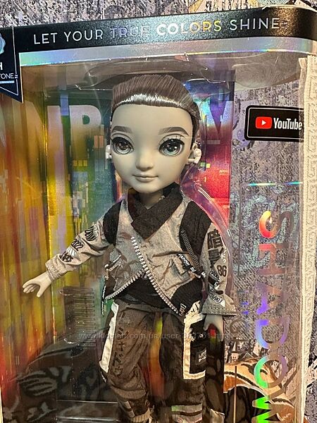 Кукла Рейнбоу Хай Шэдоу Эш Сильверстоун Rainbow High Shadow Ash Silverstone