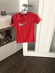 Футболка Nike
