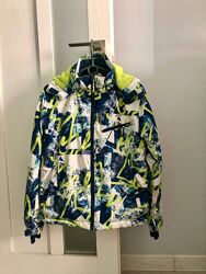 Курточка фірми 4F