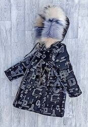Зимняя удлиненная куртка пальто для девочки Буквы, черная, р.128