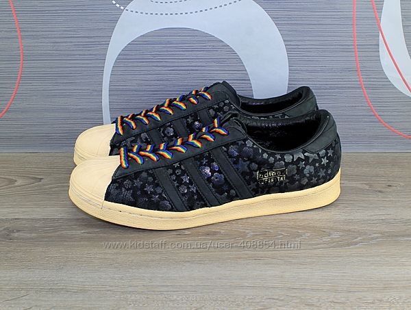 Кроссовки Adidas 
