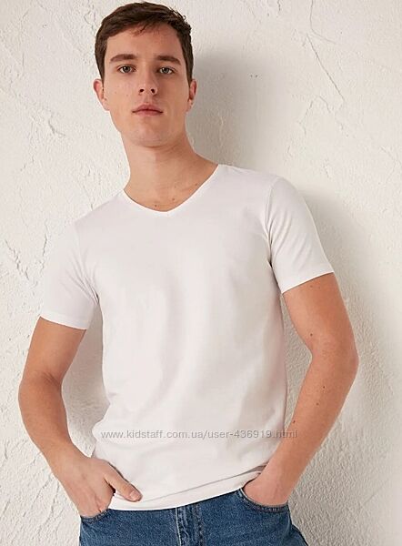 біла чоловіча футболка LC Waikiki/ЛС Вайкікі з V-подібним вирізом Туреччина