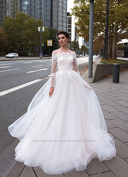 Красивое свадебное платье большого размера