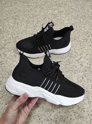 Стильні кросівки весна літо текстильні легкі кеди 