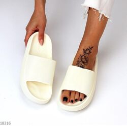 Шльопанці Lost