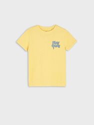 Жовта яскрава футболка