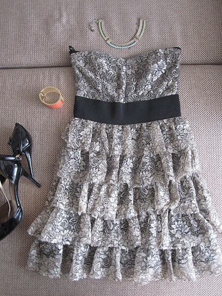 Нарядна сукня корсет від Orsay