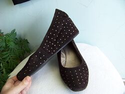 Коричневые замшевые туфли с кристаллами marinety 39р стелька 25.5 см