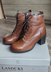 Черевики ботинки кожаные шкіряні зимові коричневі польща каблук на шнурка