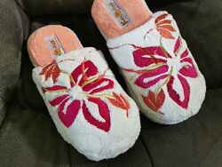 Кімнатні капці 36,