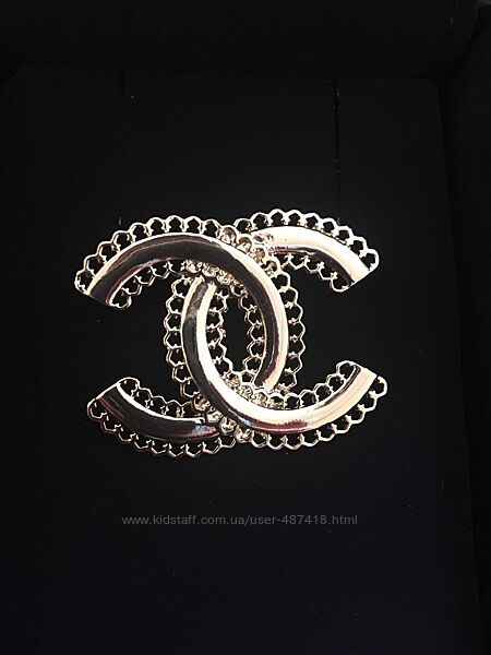 Брошка Chanel