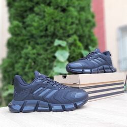 Зимові кросівки Adidas Vento, на флісі, чорні 36-41р