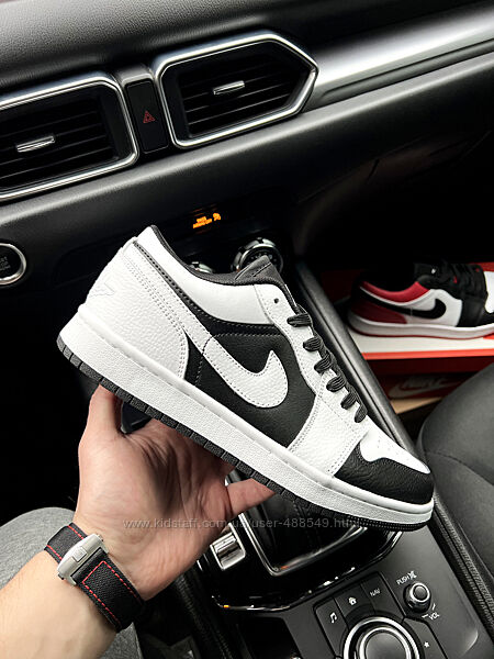 Кросівки підліткові Nike Air Jordan 1 Low, шкіра, білі з чорним, 36-41р