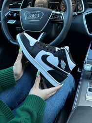 Зимові на меху Nike Air Jordan 1 високі білі з чорним, 36-41р