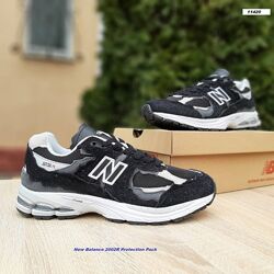 Кросівки чоловічі New Balance 2002R Protection Pack чорні з білим