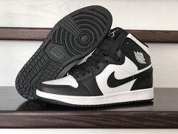 Кроссовки мужские Nike Air Jordan, белые с черным
