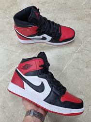Кроссовки мужские Nike Air Jordan, белые с черным, красным