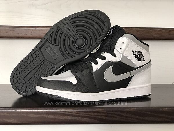 Кроссовки мужские Nike Air Jordan, белые с черным, серым