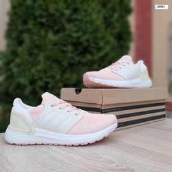 Кросівки жіночі Adidas Ultra Boost, розові
