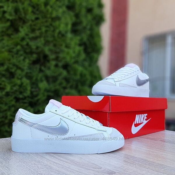 Кросівки жіночі Nike Blazer, білі 