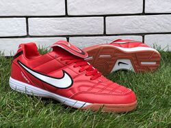 Футзалки чоловічі Nike Tiempo, червоні