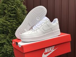 Кросівки чоловічі Nike Air Force, білі, шкіра