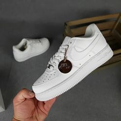 Кросівки чоловічі Nike Air Force 1 &acute07, білі 