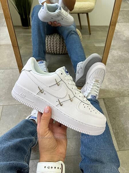 Кросівки жіночі Nike Air Force 1, білі