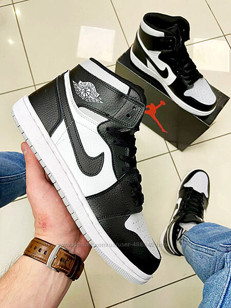 Кросівки чоловічі Nike Air Jordan 1, чорні з білим, сірим