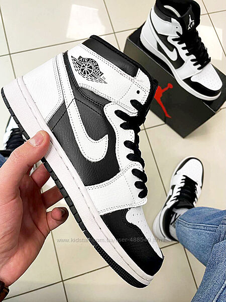 Кросівки чоловічі Nike Air Jordan 1, білі з чорним, шкіра