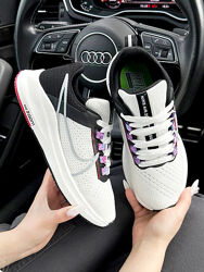 Кросівки жіночі Nike Air Zoom X Run, білі з чорним