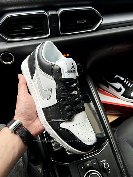 Кросівки чолові Nike Air Jordan 1 Low, шкіра, 41-46р