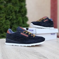 Кросівки чоловічі  Reebok Classic, чорні з білим замш