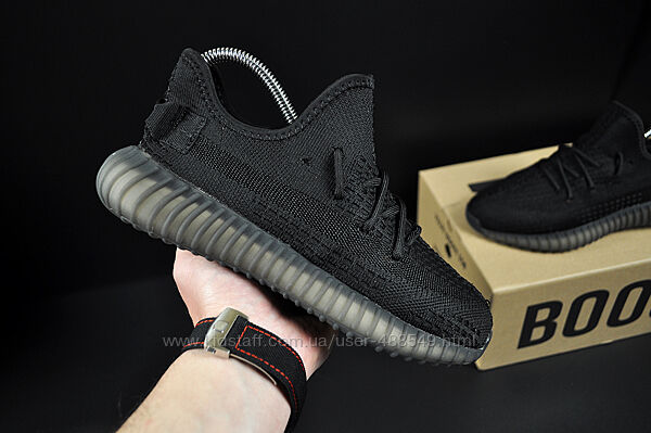 Кросівки жіночі Adidas Yeezy Boost 350 v2, чорні 
